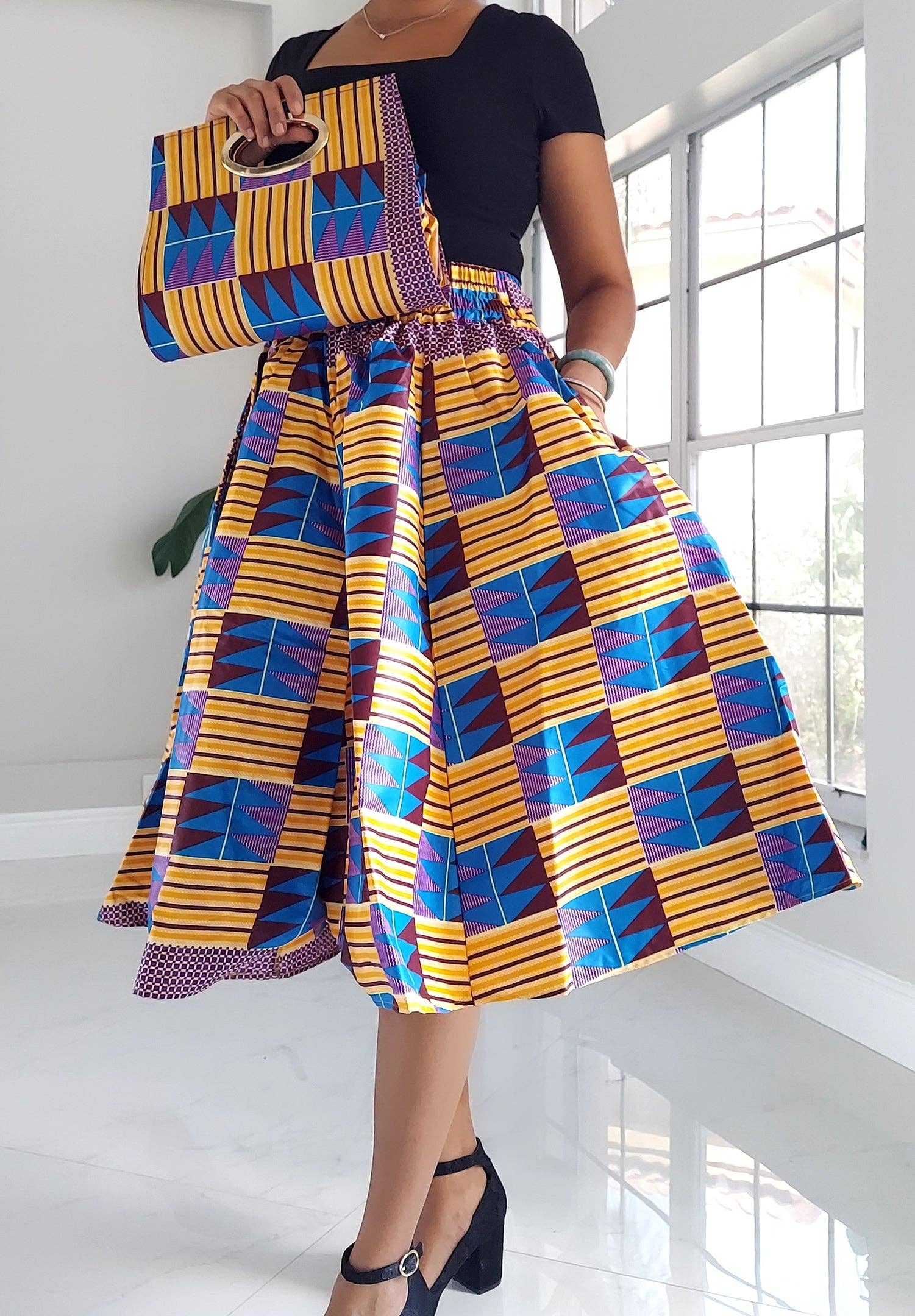 Women Mid Length Skirt & Pocketbook Set