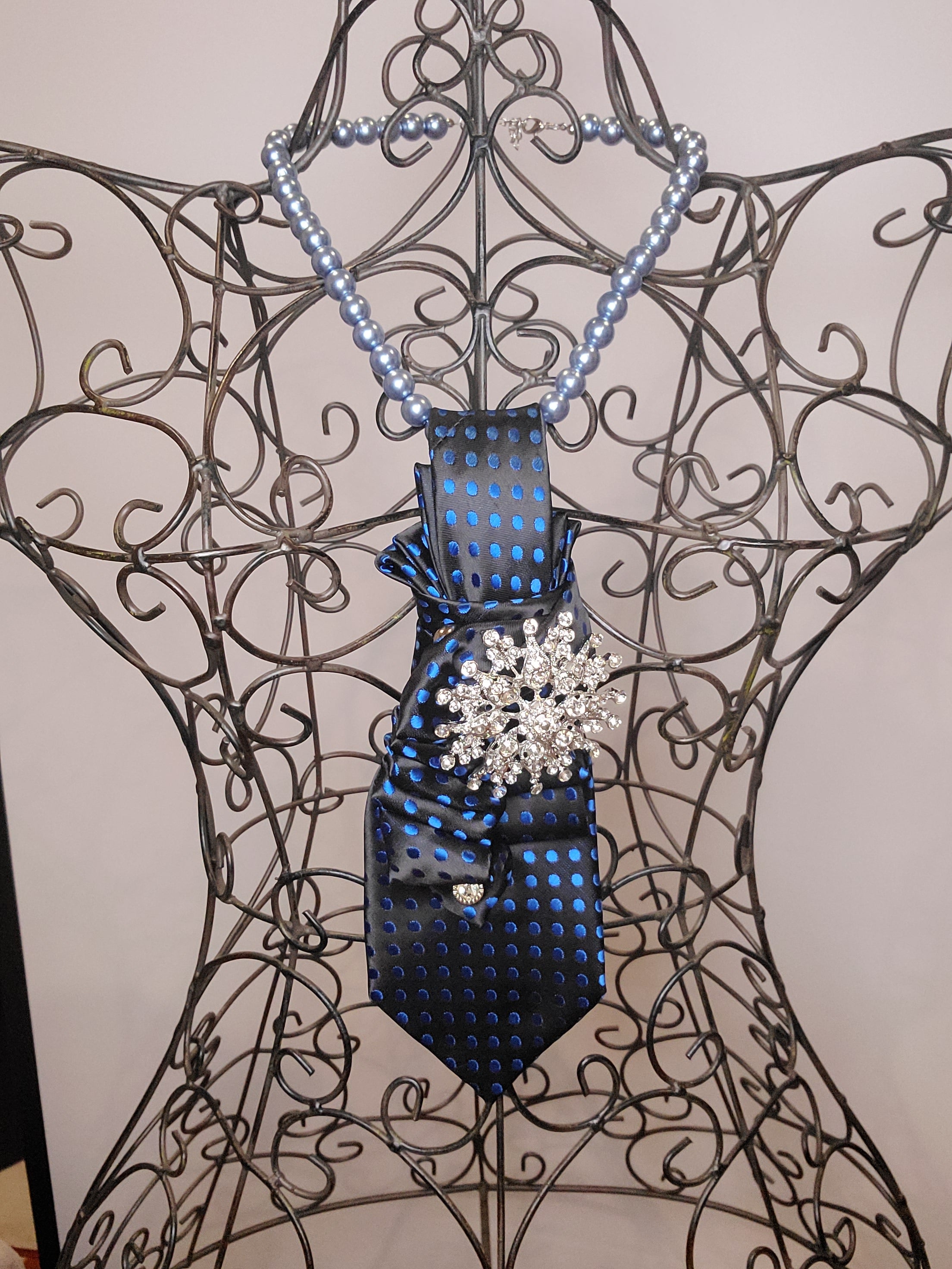 Reborn Ties, Item # M024-28
